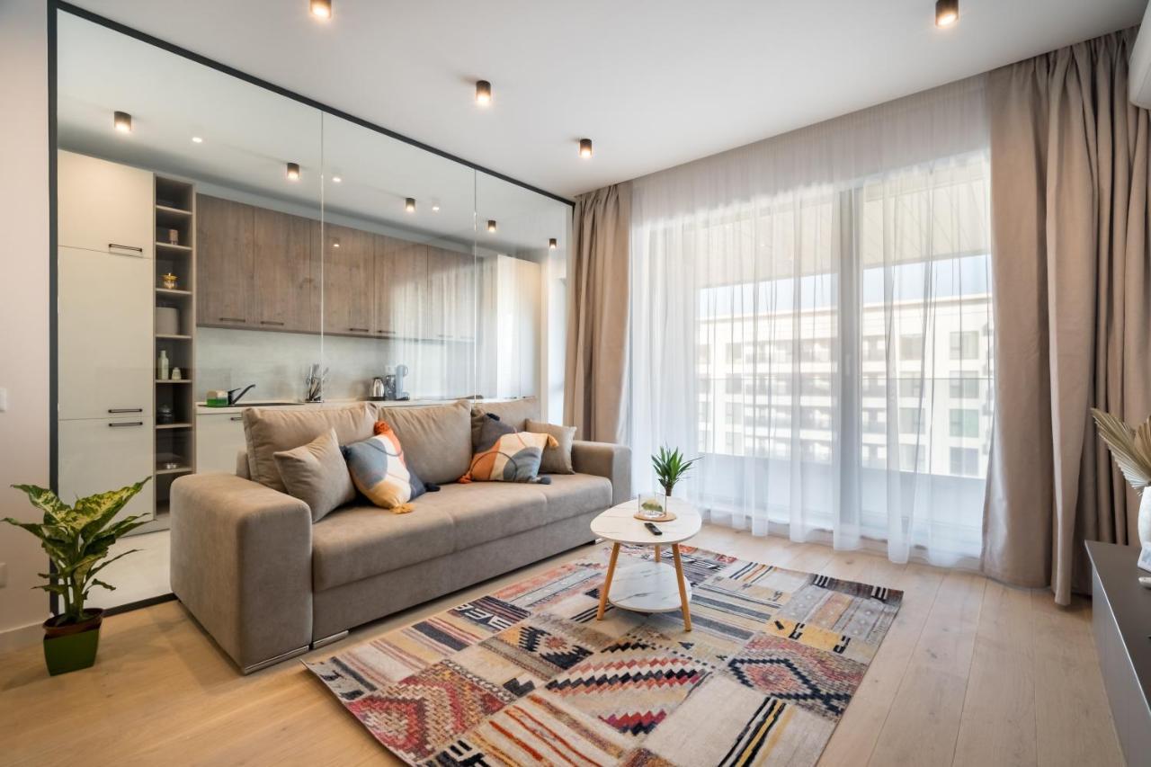 Spring Stylish Pipera Apartment